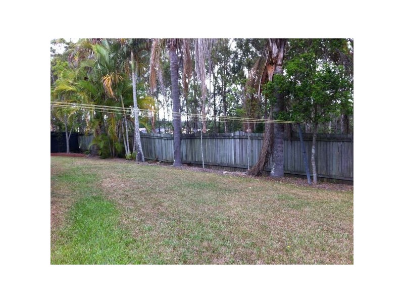 4 Crestwell Close, Morayfield QLD 4506