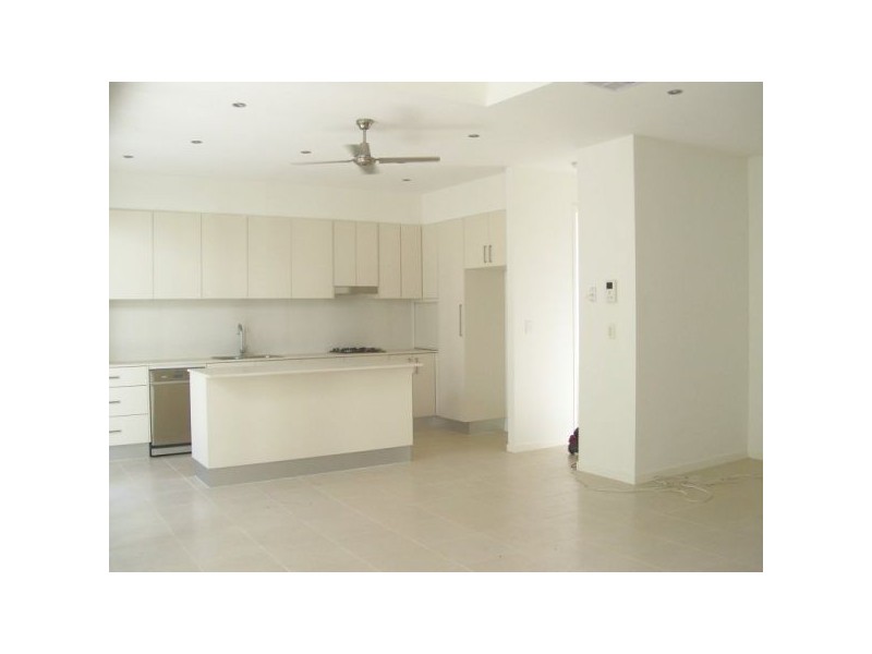 15/30 Oakview Circuit, Brookwater QLD 4300