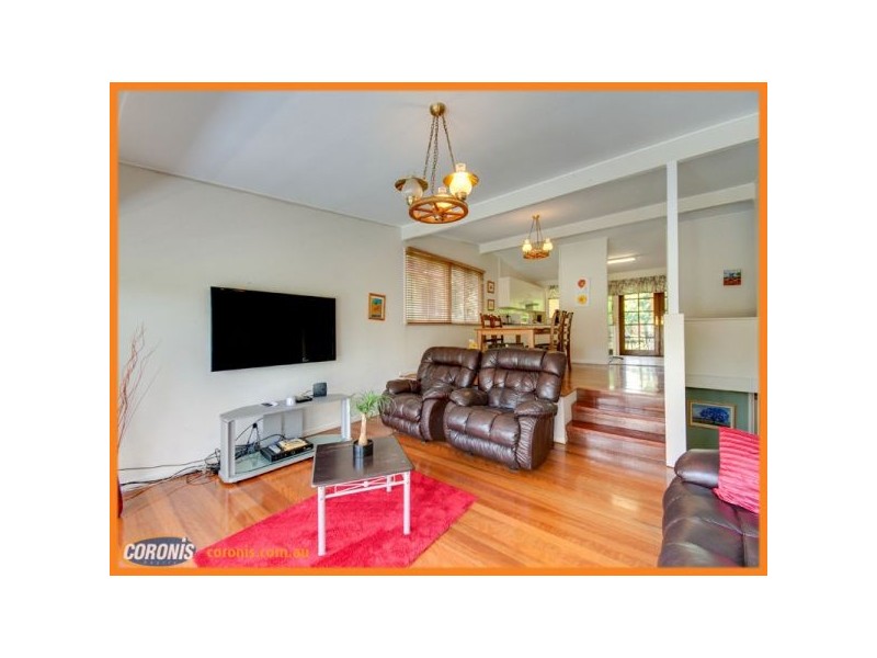 9 Carawatha Avenue, Ferny Hills QLD 4055