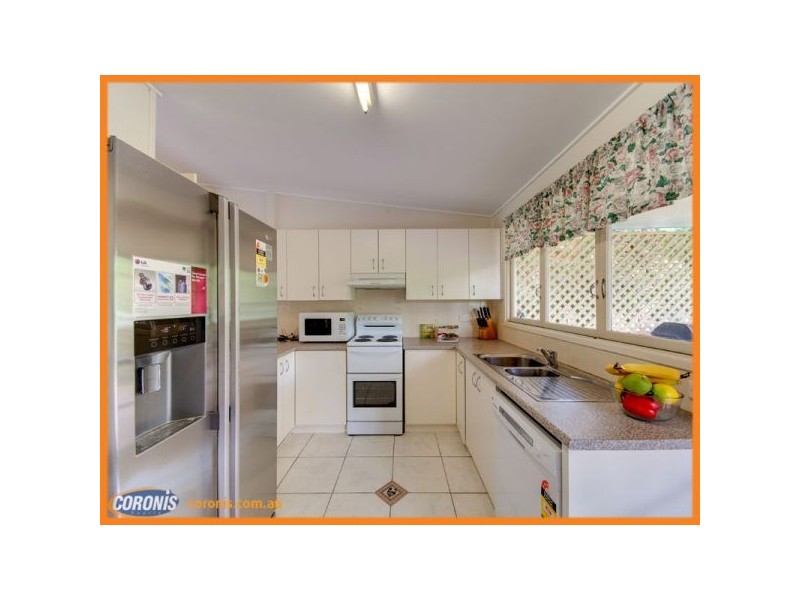 9 Carawatha Avenue, Ferny Hills QLD 4055