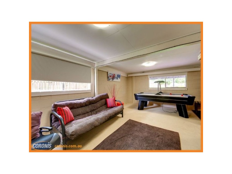 9 Carawatha Avenue, Ferny Hills QLD 4055