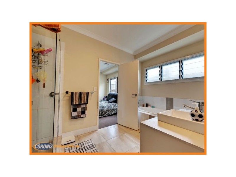 49 Summit Drive, Springfield Lakes QLD 4300