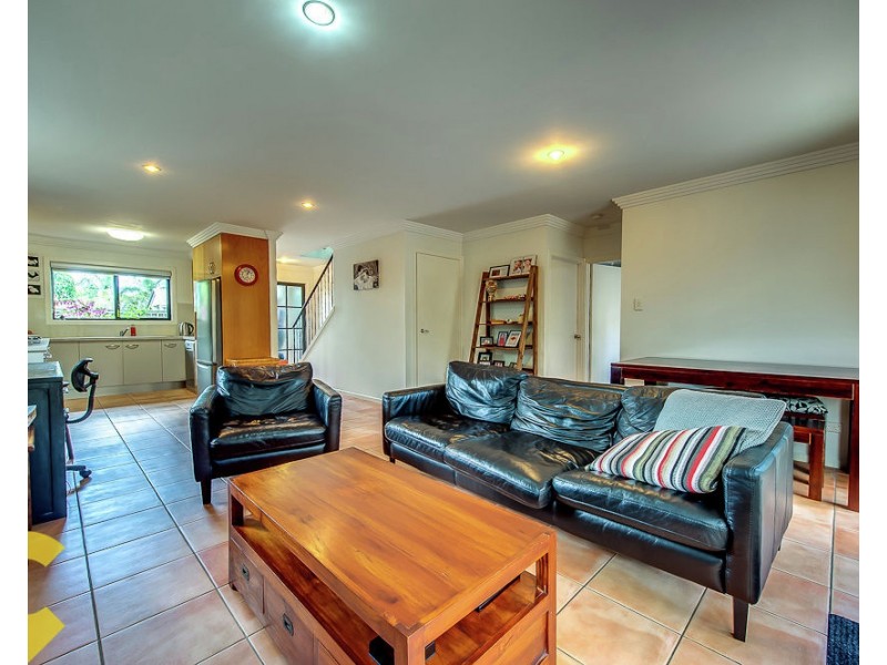 2/88 Brookfield Road., Kedron QLD 4031