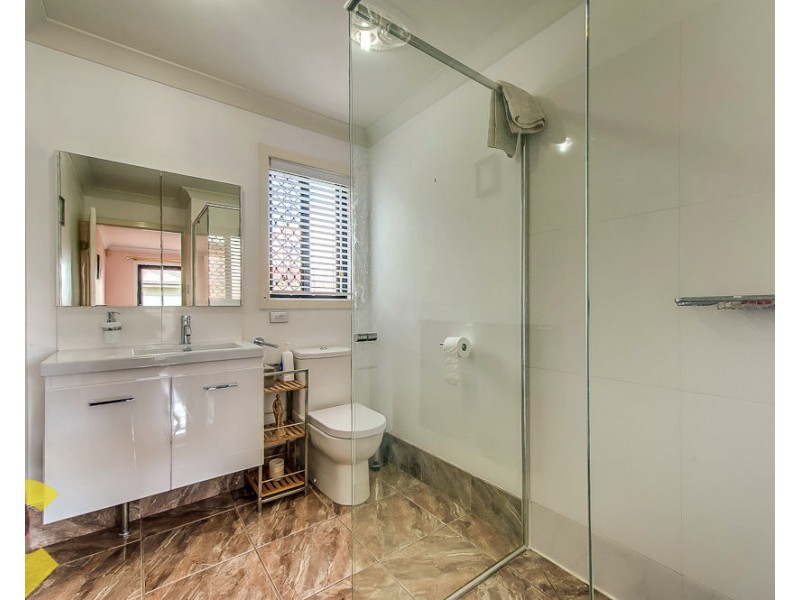 2/88 Brookfield Road., Kedron QLD 4031