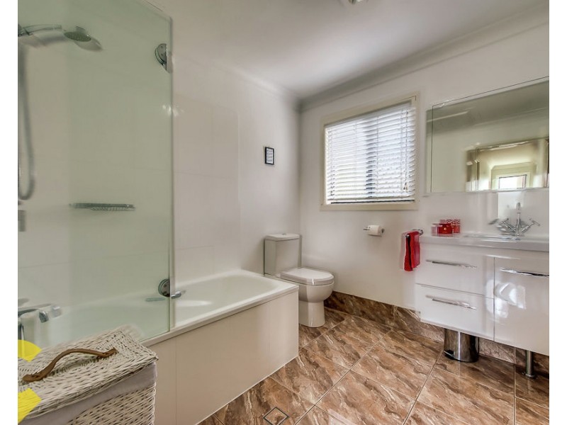 2/88 Brookfield Road., Kedron QLD 4031