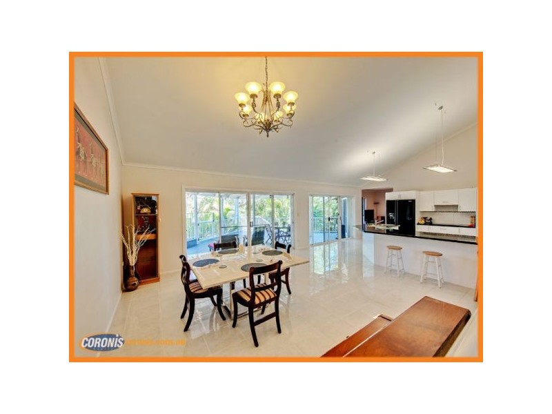 32 Clarence Drive, Helensvale QLD 4212