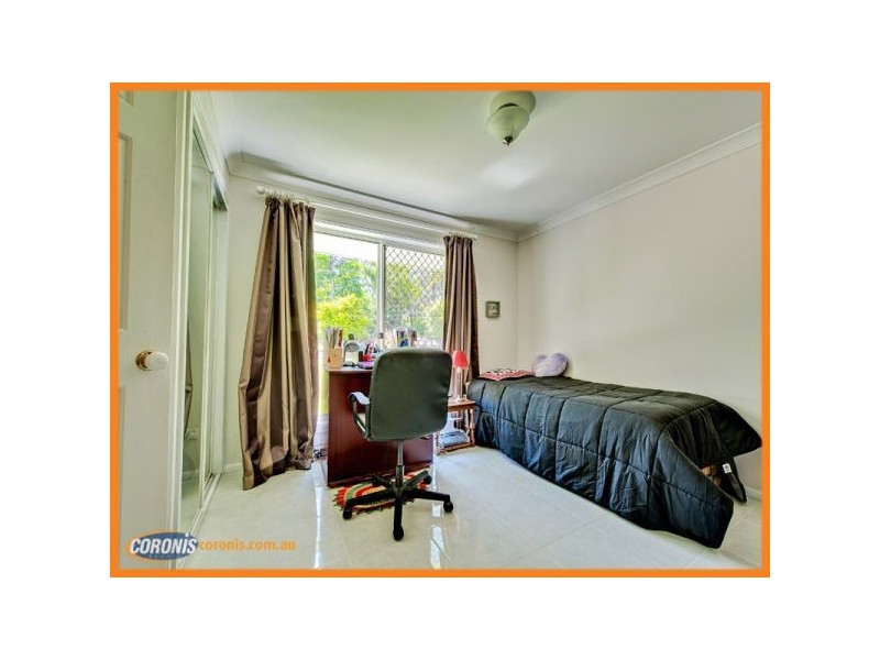 32 Clarence Drive, Helensvale QLD 4212