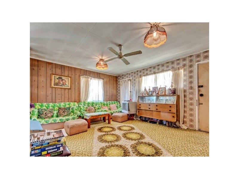 15 Floyd Street, Woodridge QLD 4114