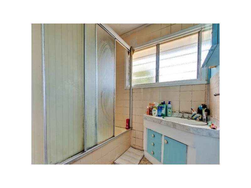 15 Floyd Street, Woodridge QLD 4114