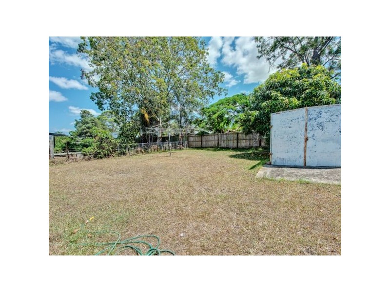 15 Floyd Street, Woodridge QLD 4114