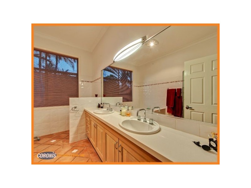 112a Dennis Road, Springwood QLD 4127