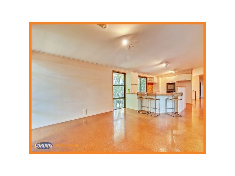 14 Newell Street, Stafford Heights QLD 4053