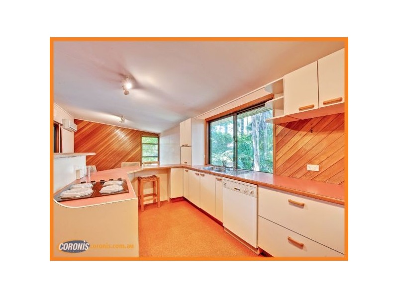 14 Newell Street, Stafford Heights QLD 4053