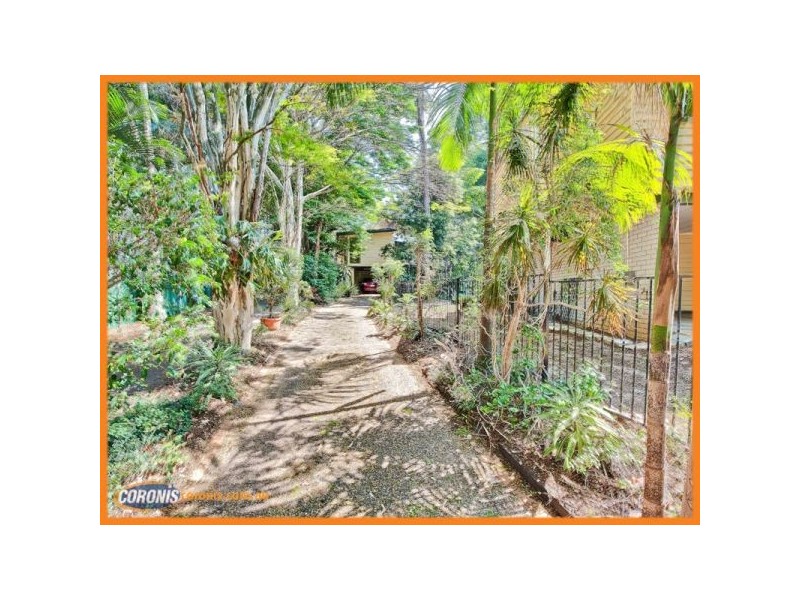 14 Newell Street, Stafford Heights QLD 4053