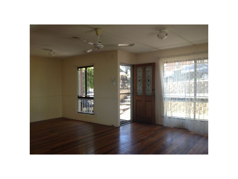 51 Waverley Road, Camp Hill QLD 4152