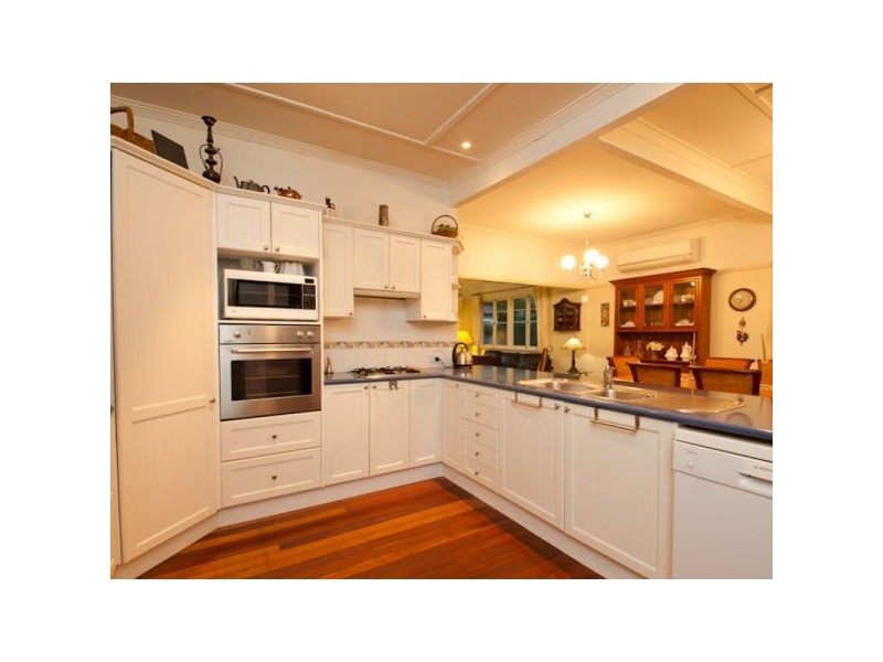 42 Piddington Street, Ashgrove QLD 4060