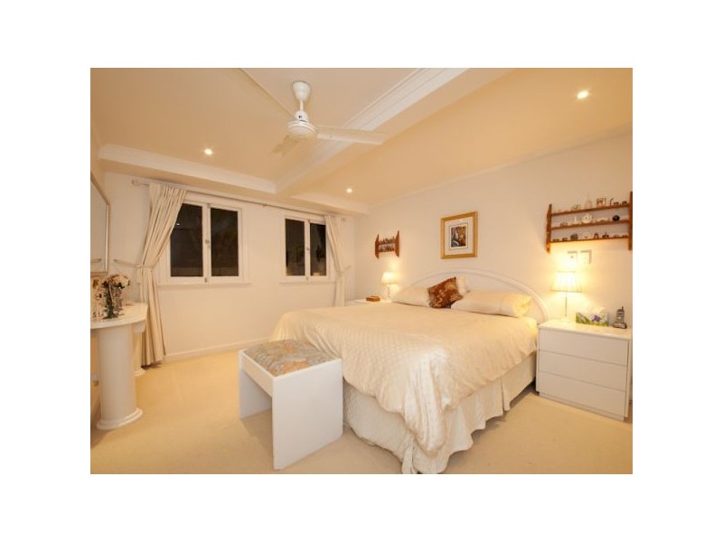 42 Piddington Street, Ashgrove QLD 4060