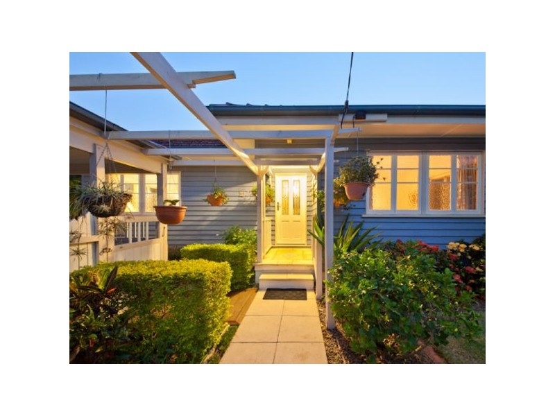 42 Piddington Street, Ashgrove QLD 4060