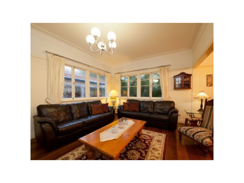 42 Piddington Street, Ashgrove QLD 4060