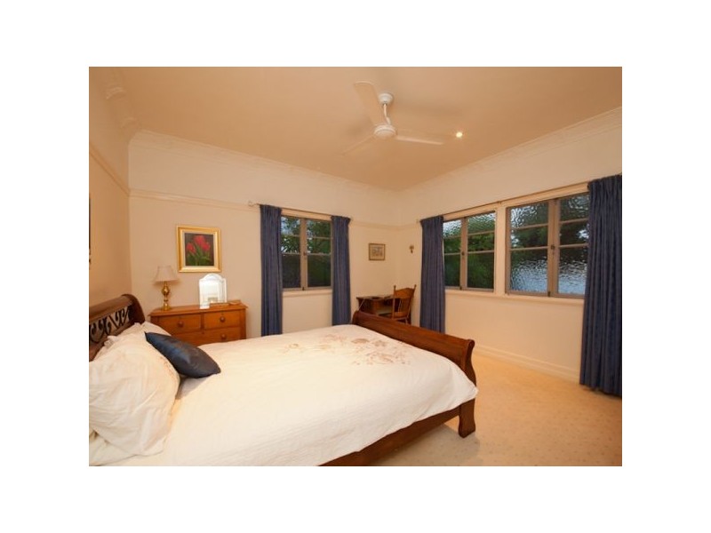 42 Piddington Street, Ashgrove QLD 4060