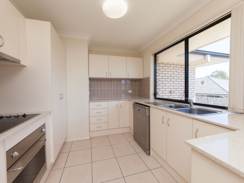 27 Chetwynd Street, Redbank Plains QLD 4301
