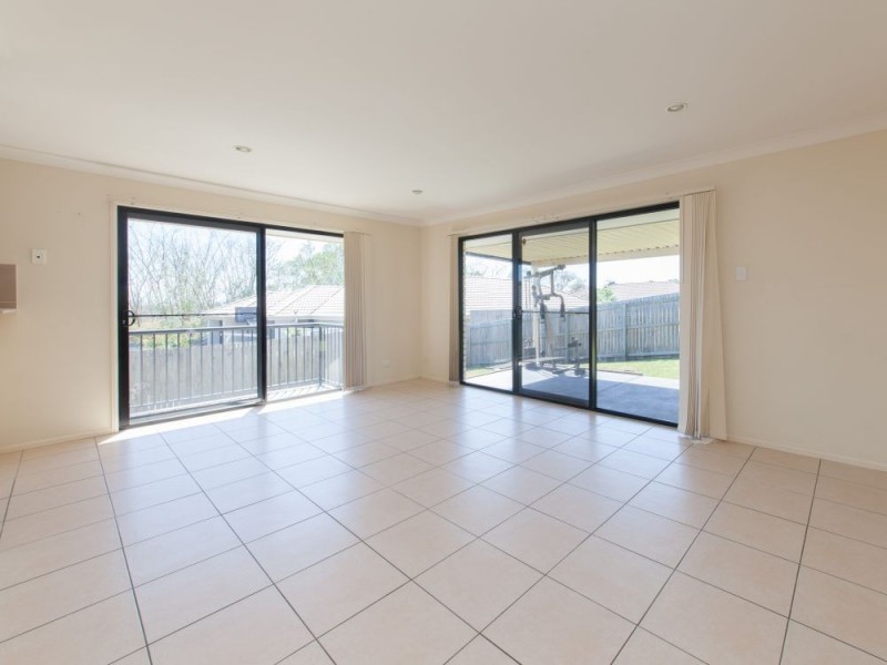 27 Chetwynd Street, Redbank Plains QLD 4301