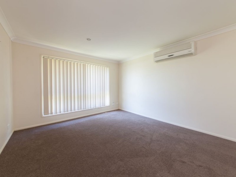 27 Chetwynd Street, Redbank Plains QLD 4301