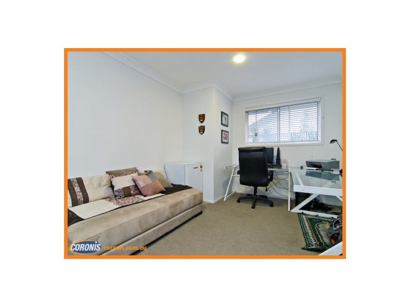 8 Hegarty Street, Mitchelton QLD 4053