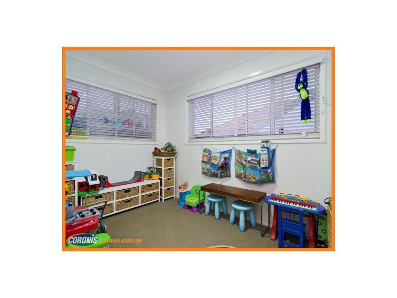 8 Hegarty Street, Mitchelton QLD 4053