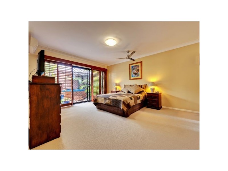 555 Oyster Cove Prom, Helensvale QLD 4212