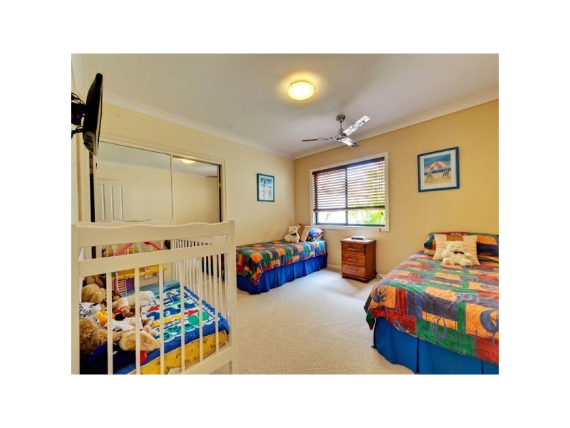 555 Oyster Cove Prom, Helensvale QLD 4212