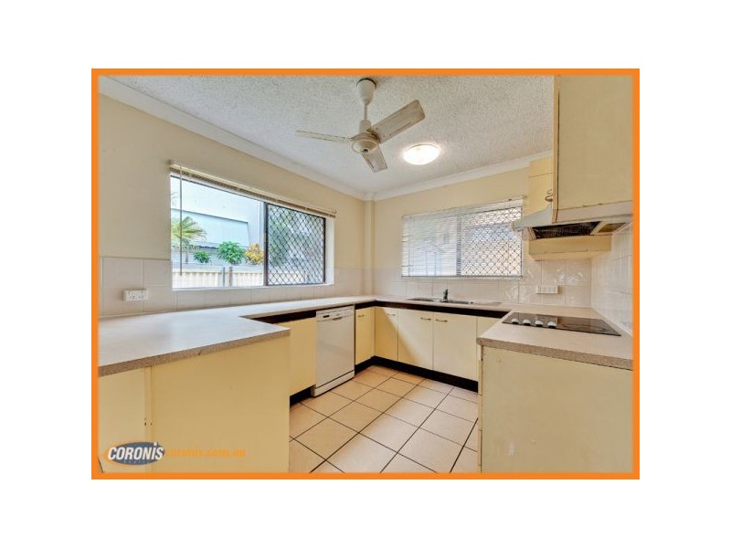 3/45 Bayview Street, Runaway Bay QLD 4216