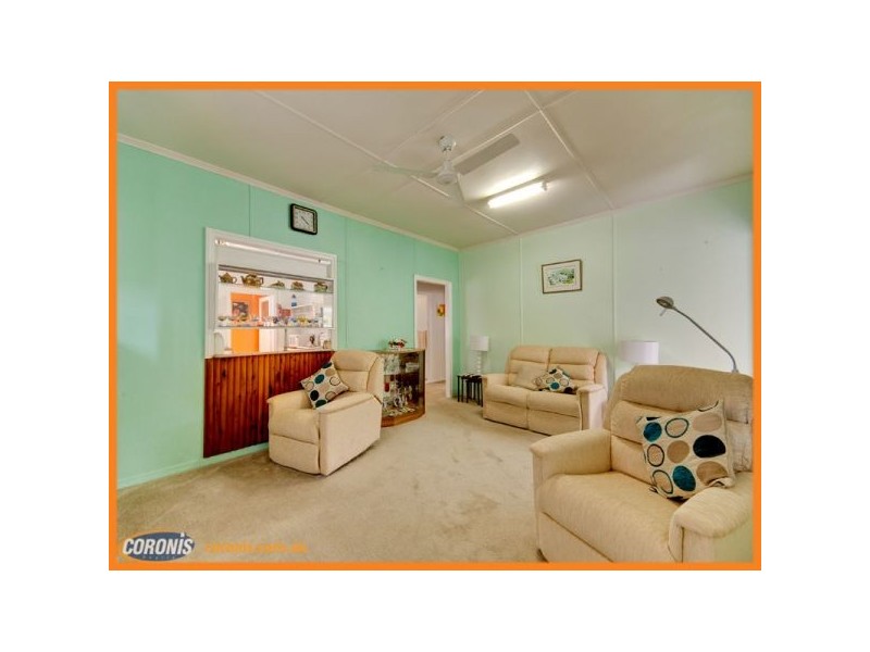 217 Rainbow Street, Sandgate QLD 4017