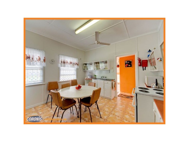 217 Rainbow Street, Sandgate QLD 4017