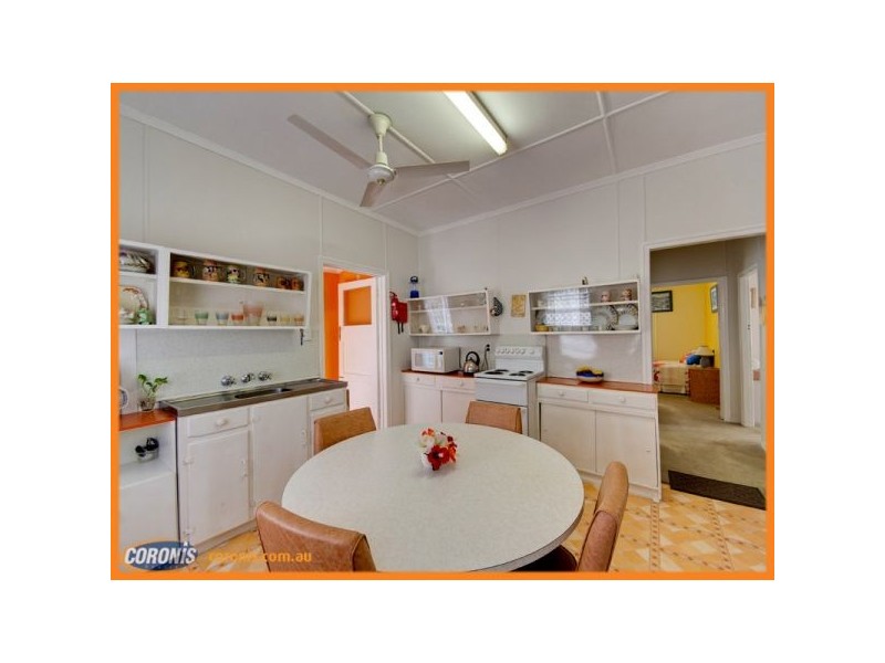 217 Rainbow Street, Sandgate QLD 4017