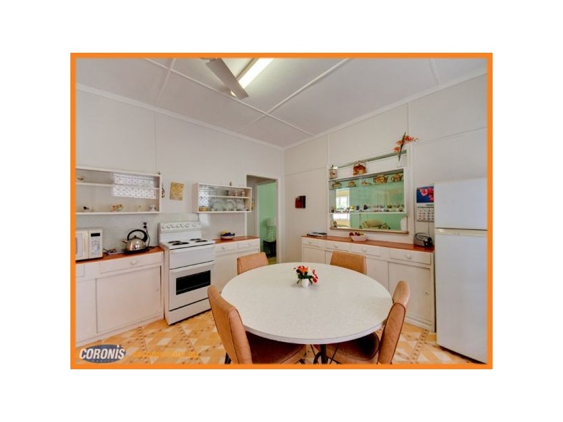 217 Rainbow Street, Sandgate QLD 4017