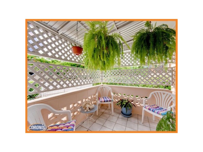 217 Rainbow Street, Sandgate QLD 4017