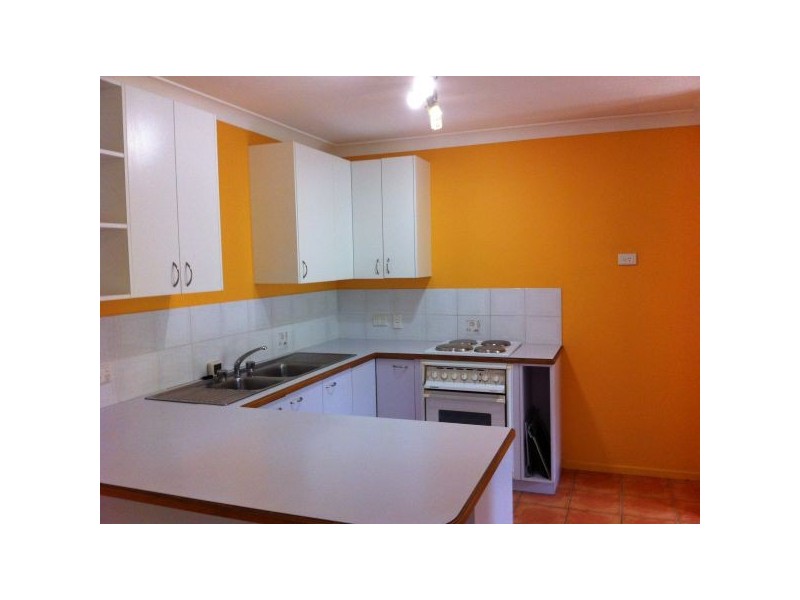 4 Crestwell Close, Morayfield QLD 4506