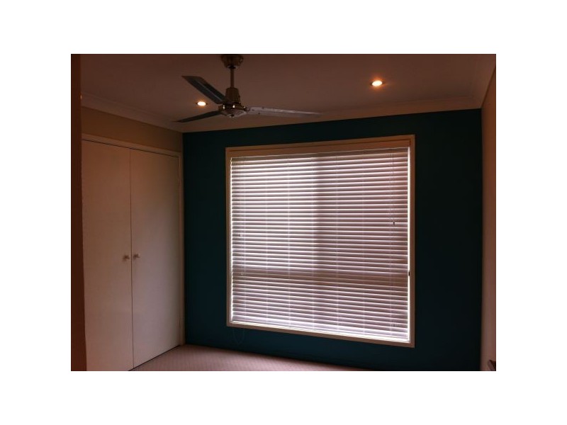 4 Crestwell Close, Morayfield QLD 4506