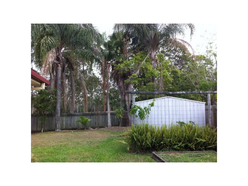 4 Crestwell Close, Morayfield QLD 4506