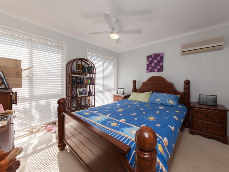 3 Fontenay Court, Petrie QLD 4502