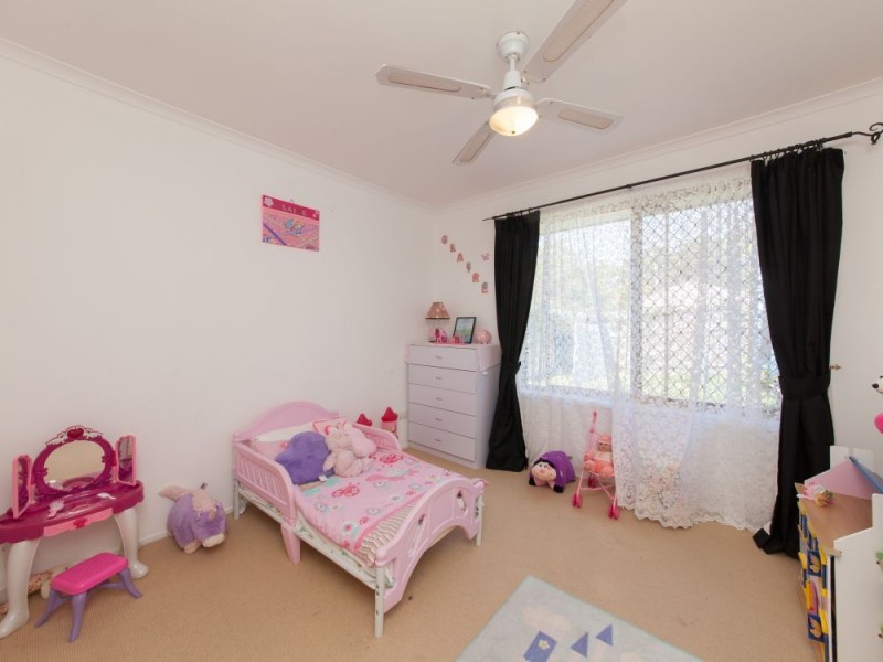 3 Fontenay Court, Petrie QLD 4502