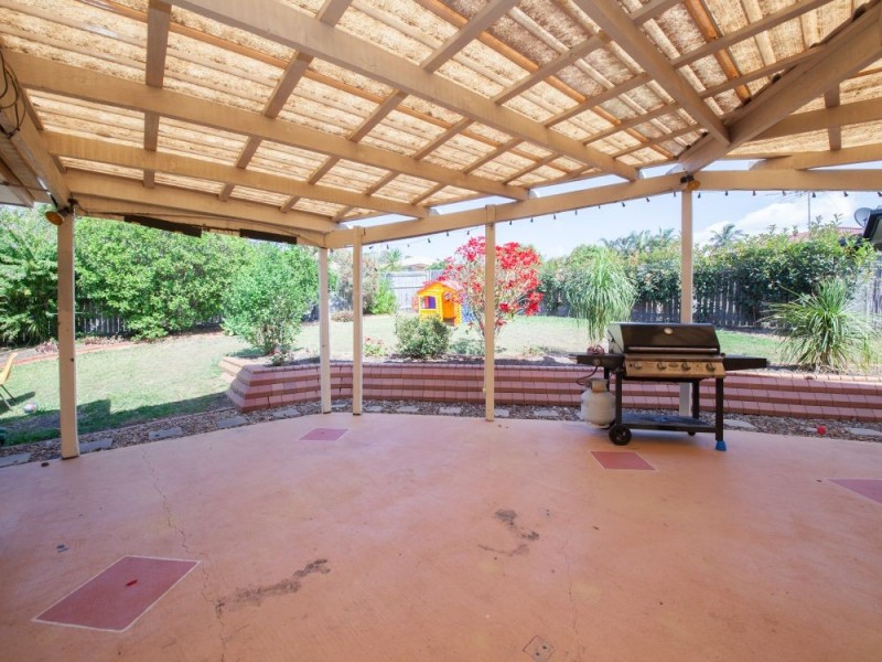 3 Fontenay Court, Petrie QLD 4502