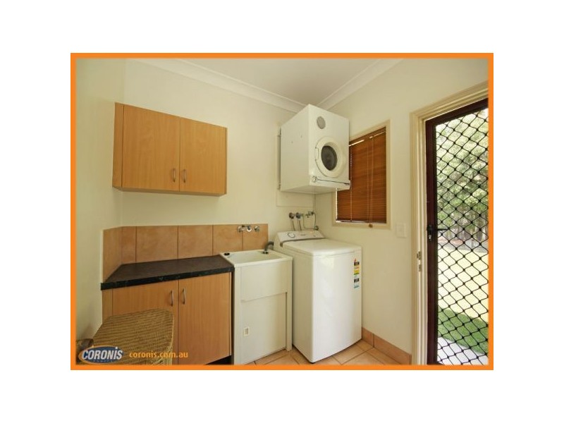 9 Amanda Place, Bridgeman Downs QLD 4035