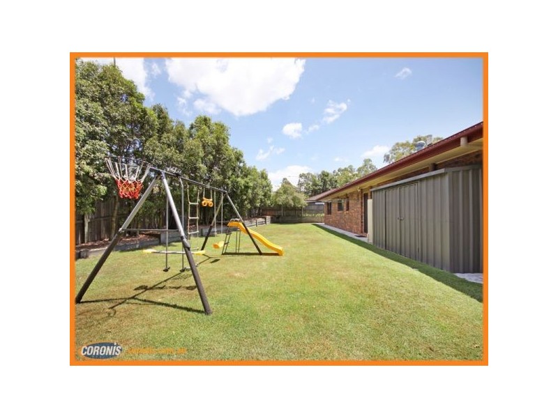 9 Amanda Place, Bridgeman Downs QLD 4035