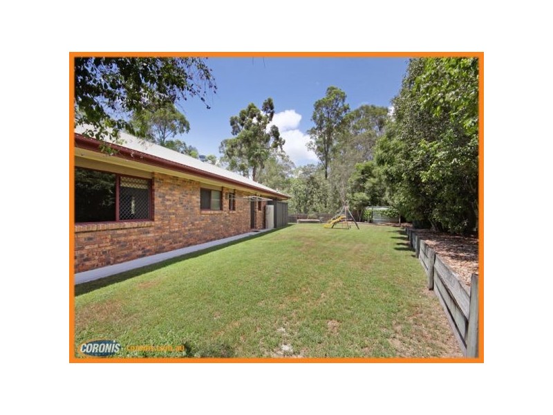 9 Amanda Place, Bridgeman Downs QLD 4035