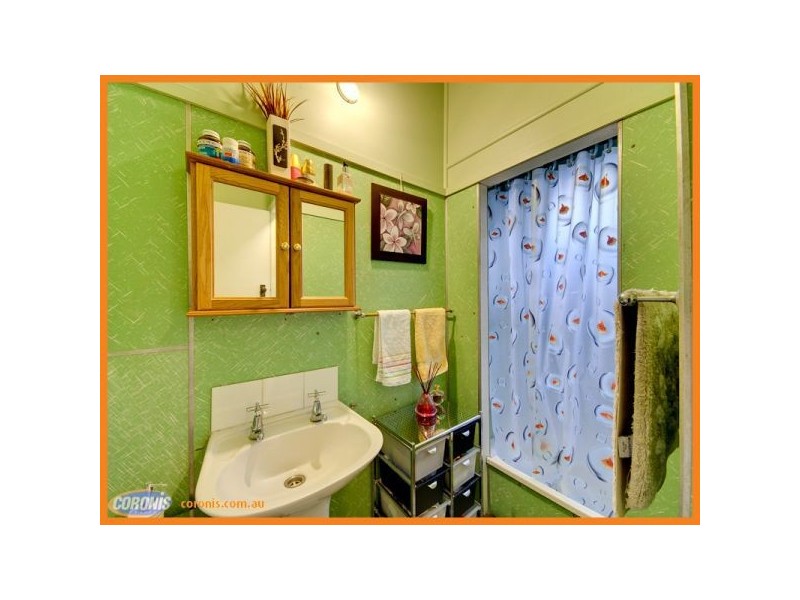 2/20 Banks Street, Newmarket QLD 4051