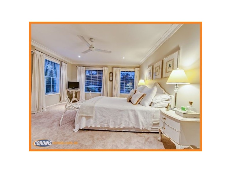 8 Clunies Ross Street, Mount Ommaney QLD 4074