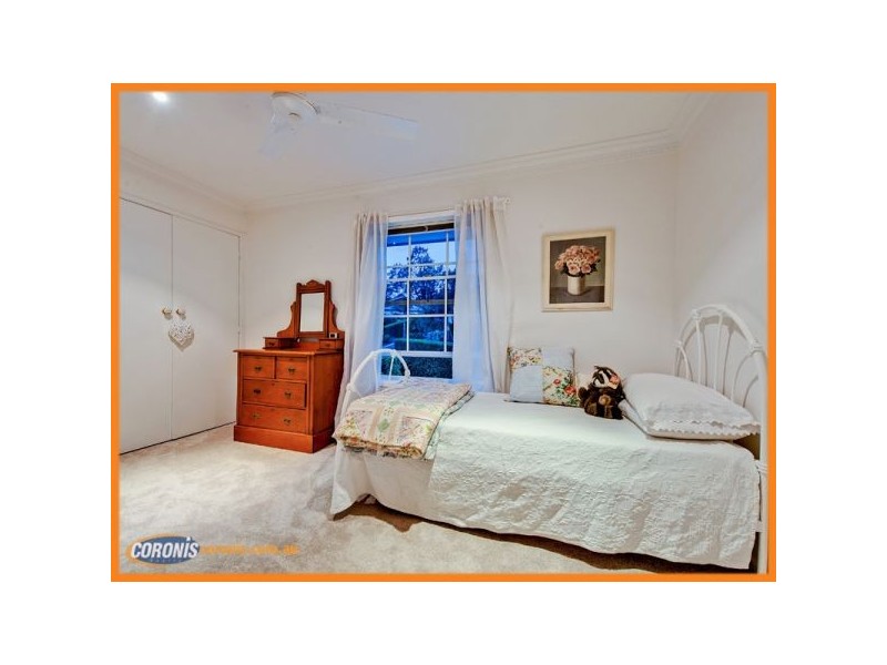 8 Clunies Ross Street, Mount Ommaney QLD 4074