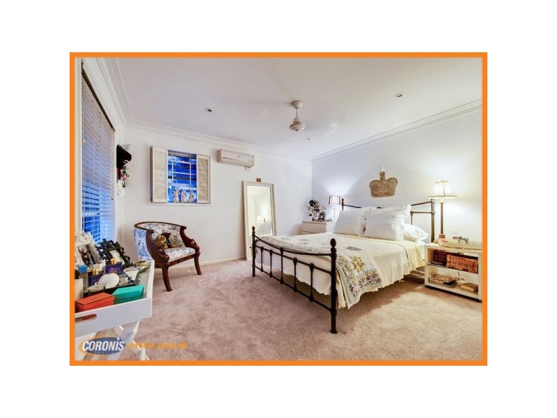 8 Clunies Ross Street, Mount Ommaney QLD 4074